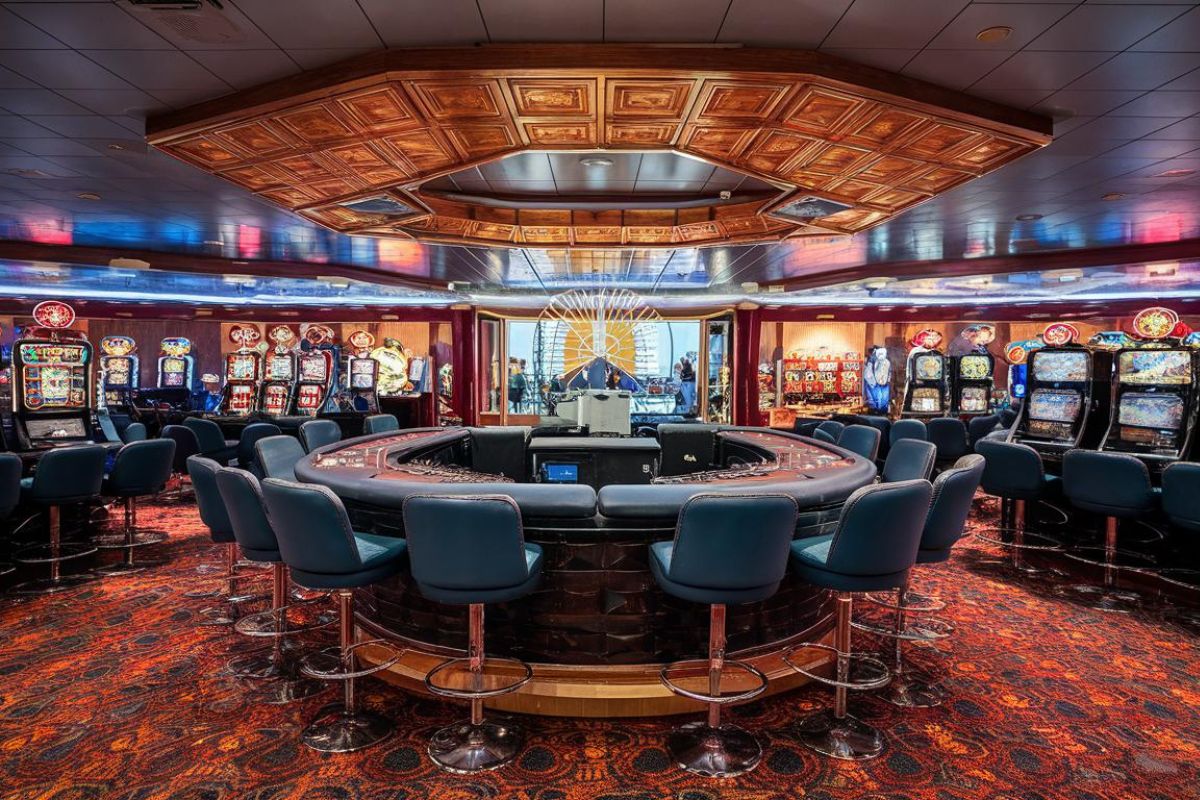 Casino on - Cunard Cruise Line