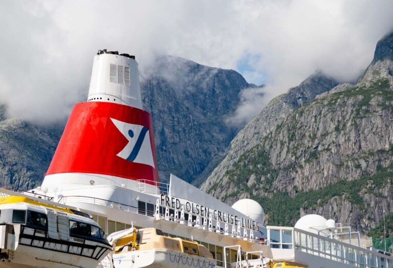 8 Amazing Singles Cruises, Solo Cruises & Senior Singles Cruises Lines