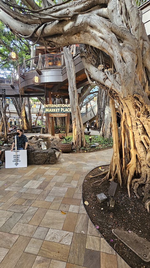 International Market Place in Honolulu Cruise Port