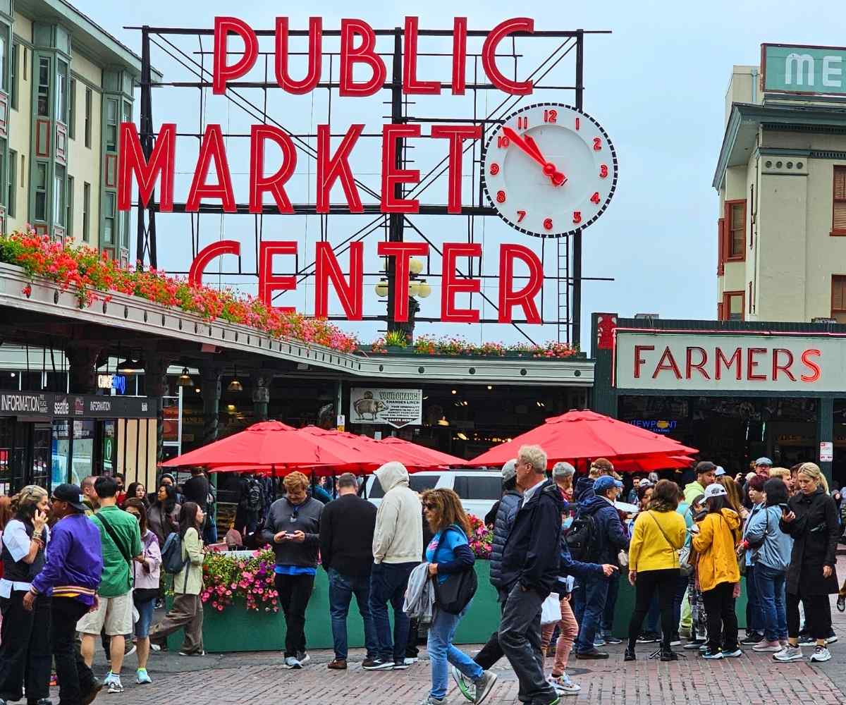 Cruise Port of Seattle in the USA - Public Market Center
