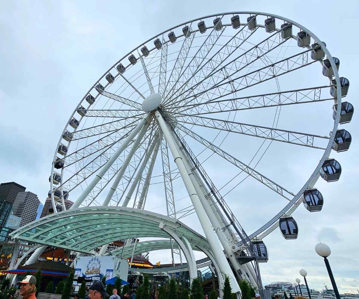 Cruise Port of Seattle in the USA - space needle