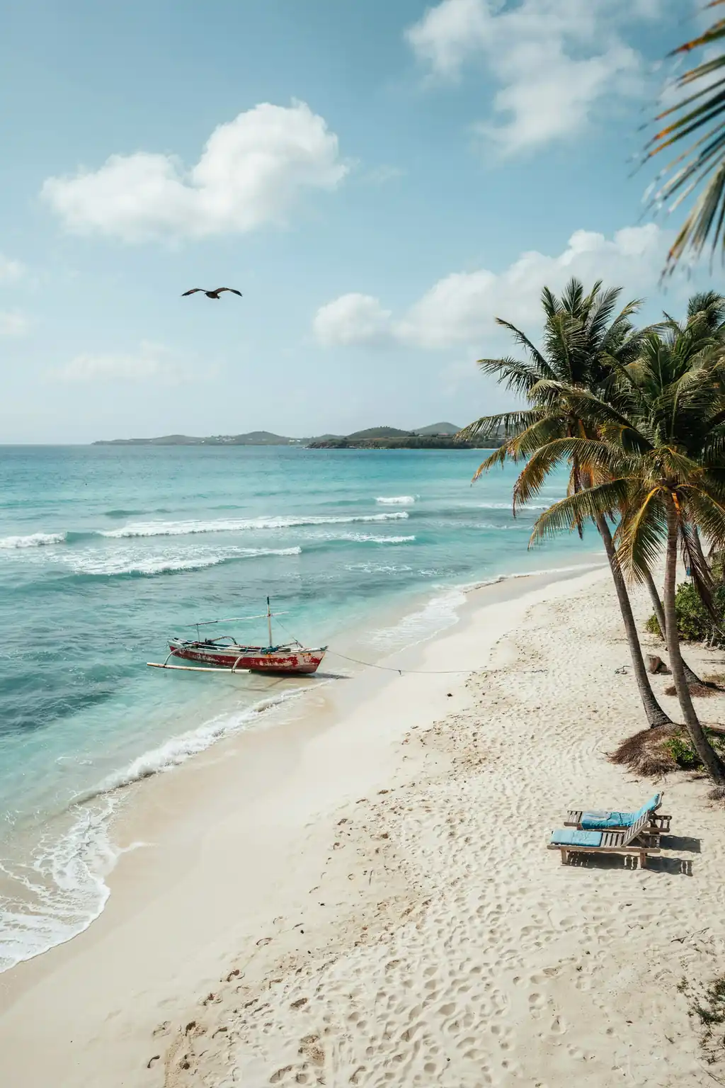 Turquoise water and sandy shoreline at Jolly Beach, Antigua