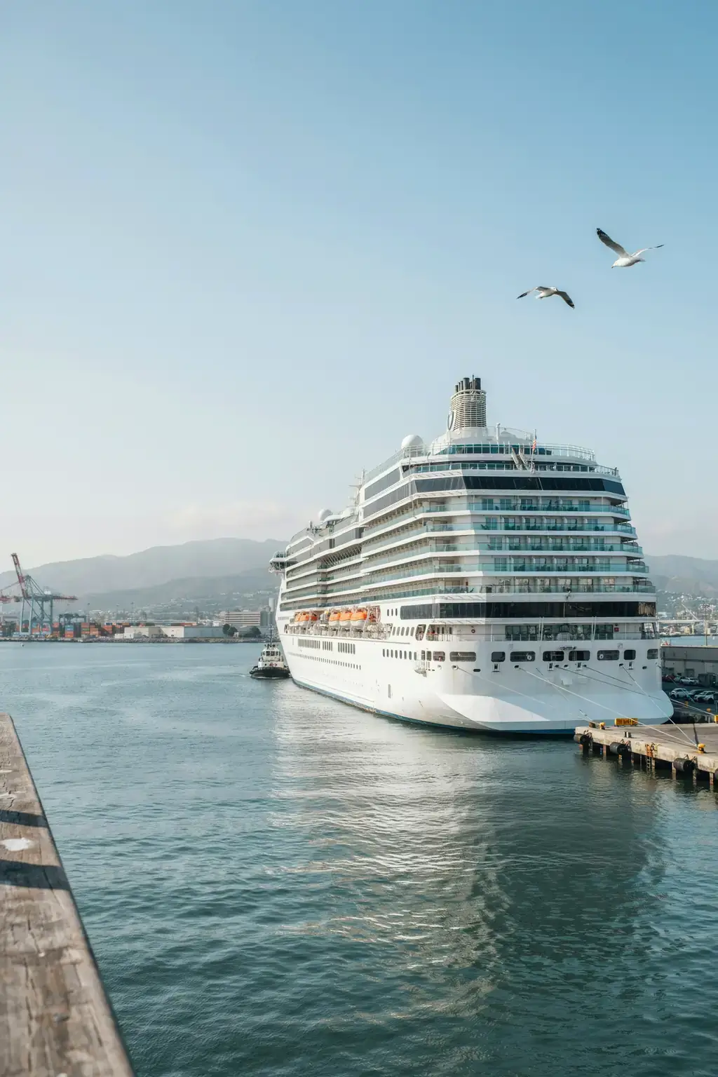 Cruise ship docked at the Los Angeles harbour on a sunny day